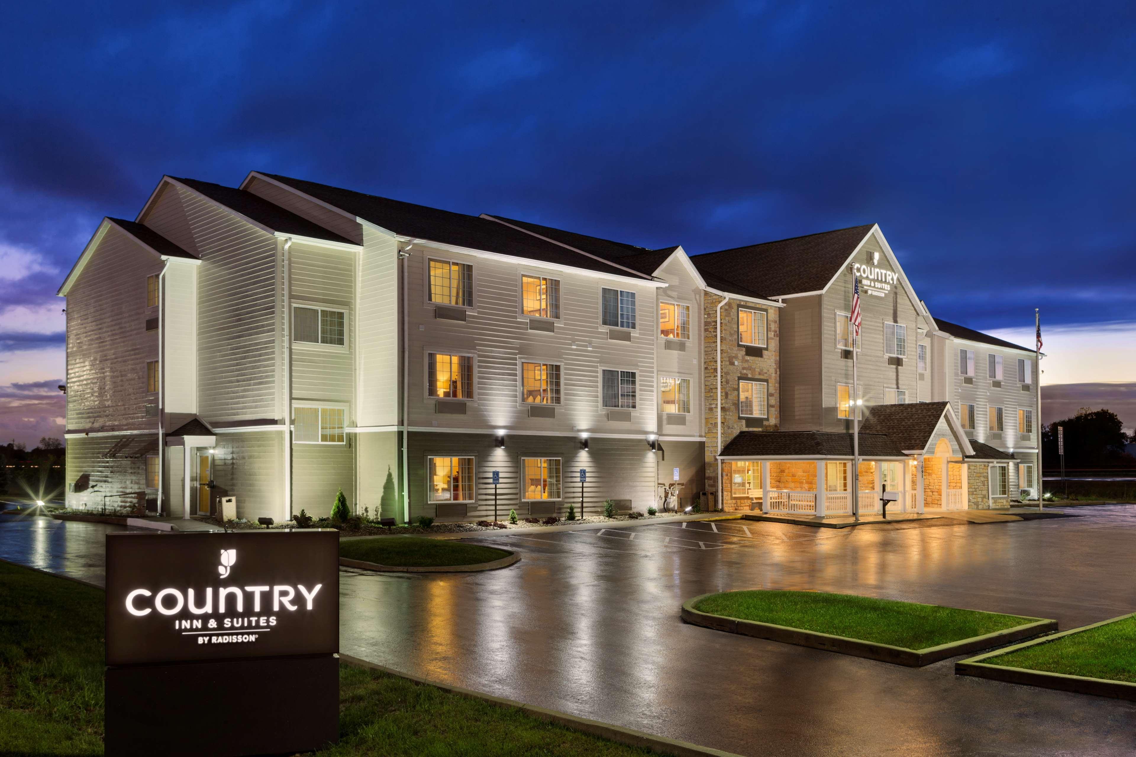 Country Inn & Suites By Radisson, Marion, Oh Exterior photo